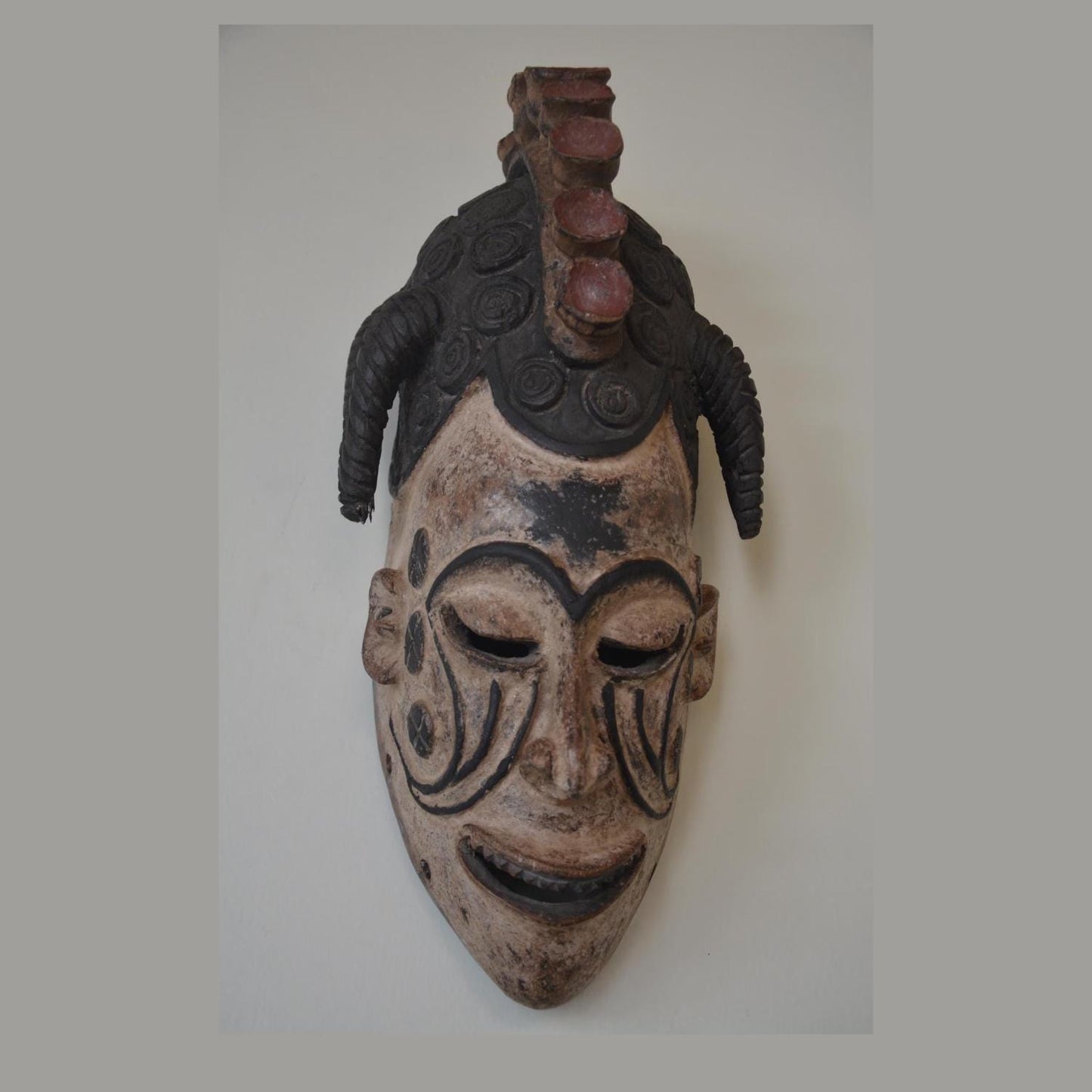 Igbo Agbogho Mmwo Mask – 22" Maiden Spirit Wall Decor – Nigeria Tribal Wood Mask