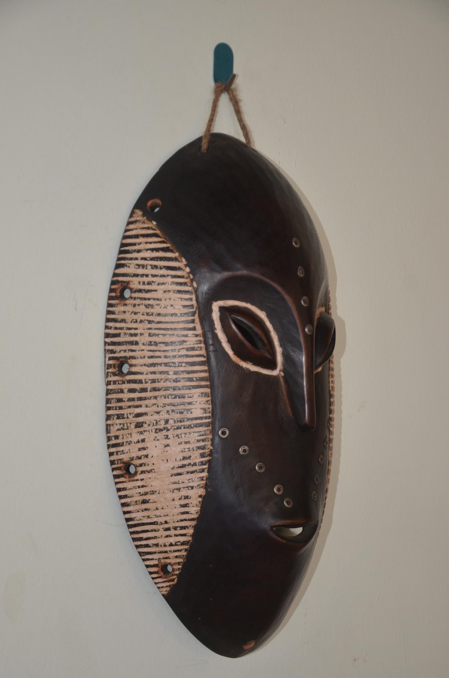 Mahongwe Mask – 19" Hand-Carved Wood – Gabon African Tribal Spirit Art