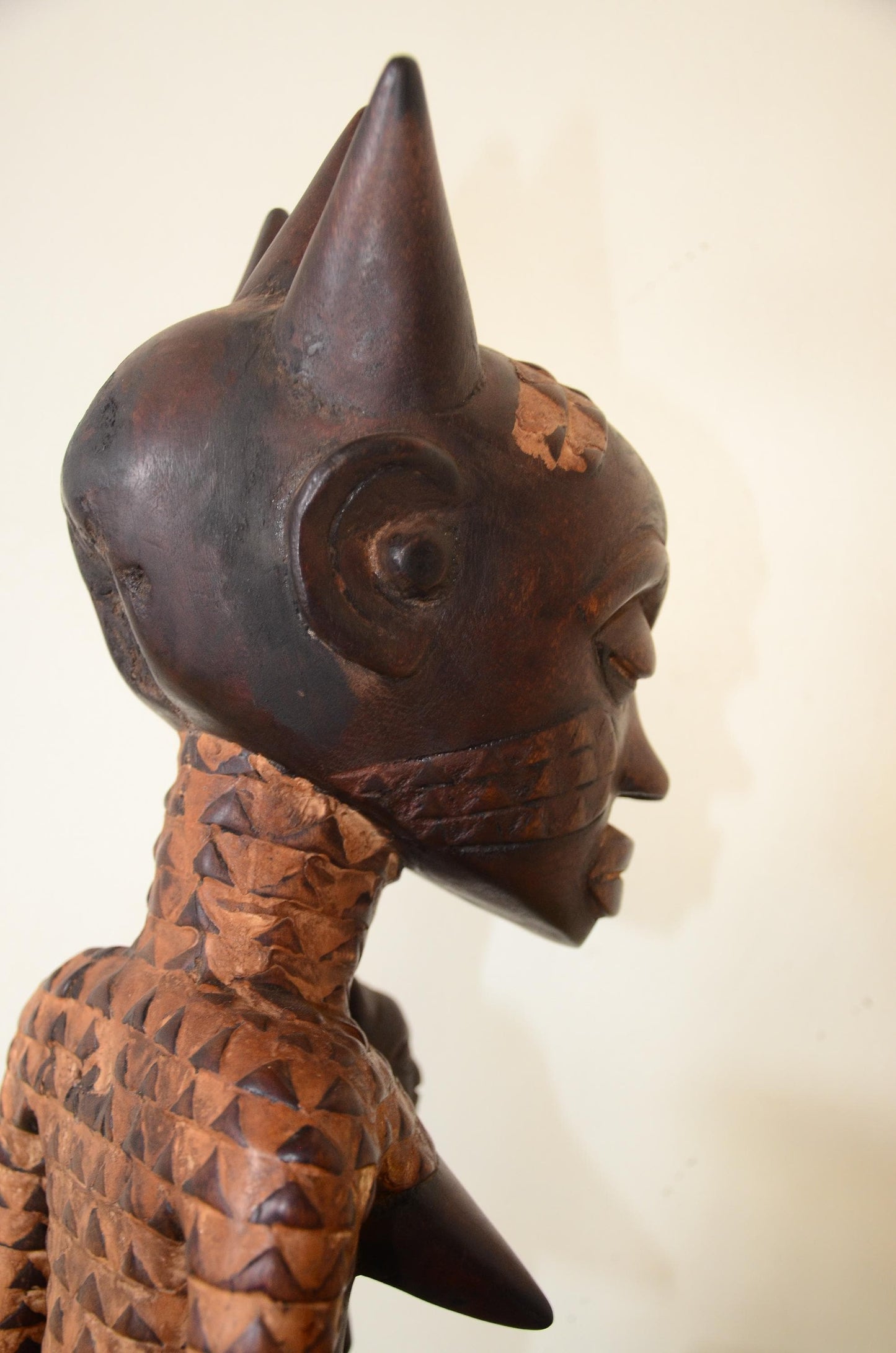 Yoruba Olumeye Offering Bowl – 25" Figural Wood Carving – Nigeria Tribal Art