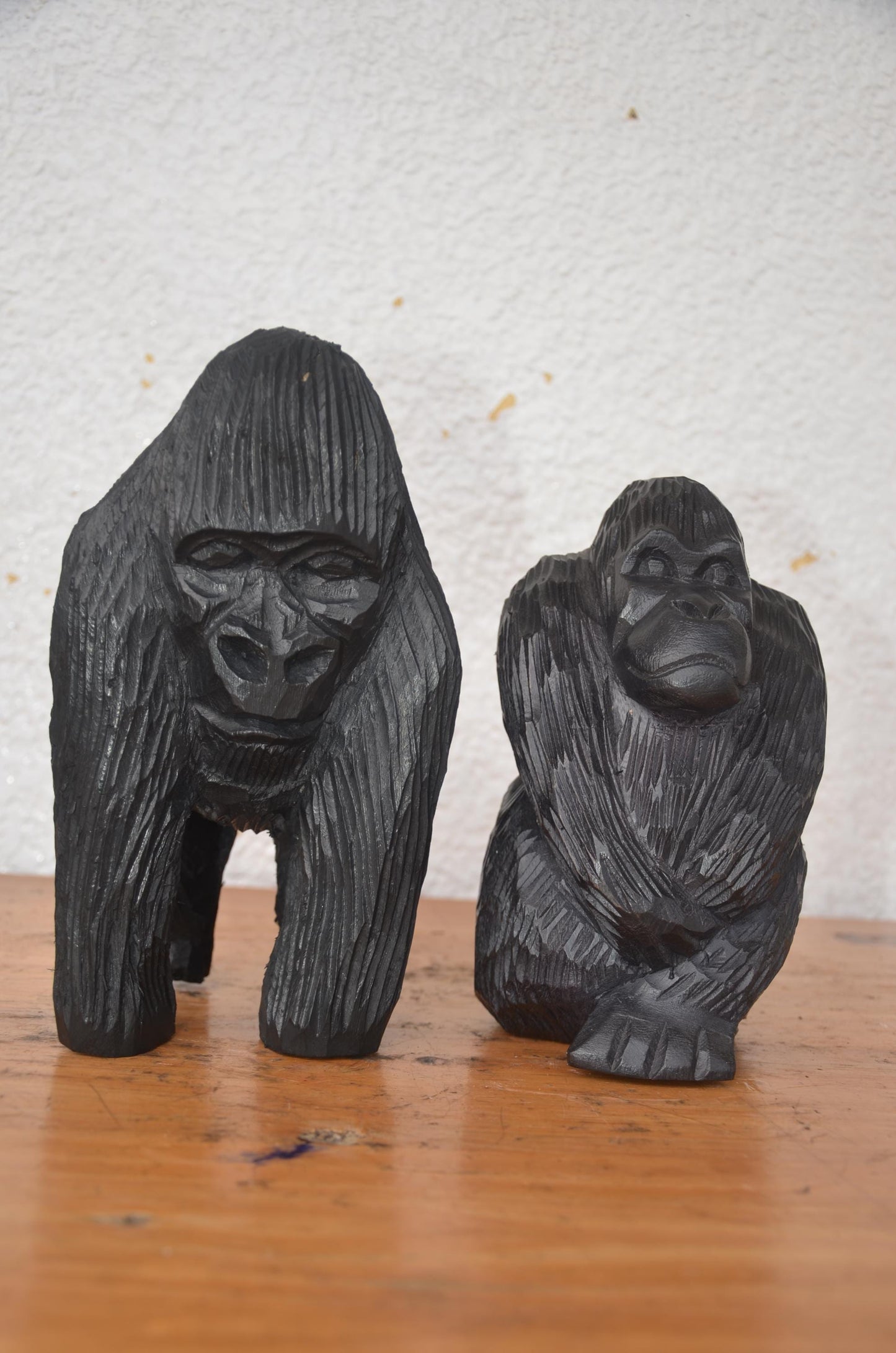 Rwandan Gorilla Pair – 9" Hand-Carved Wood Statue – Volcanoes National Art