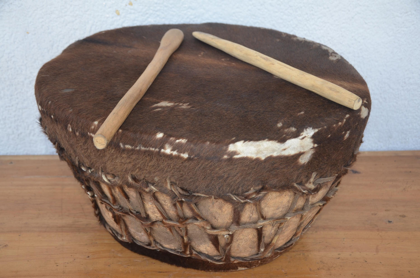 Ancient Rwandan Village Wake-Up Drum – 19" Hand-Carved Wood – African Ingoma Art