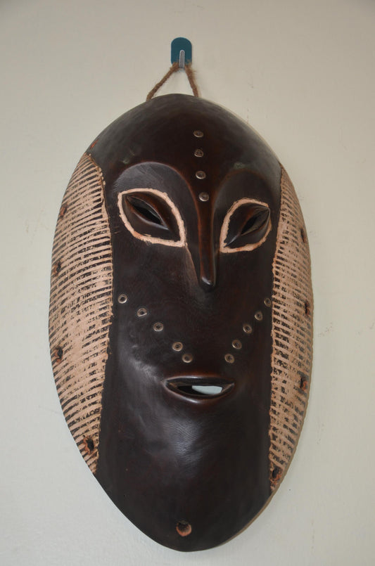 Mahongwe Mask – 19" Hand-Carved Wood – Gabon African Tribal Spirit Art