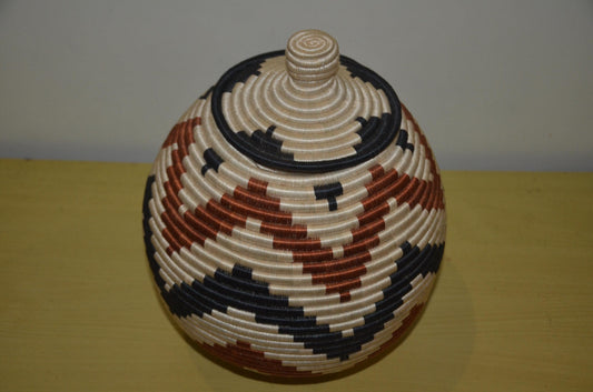 Large Agaseke Peace Basket – 15" Black Rust Diamond – Traditional Rwanda