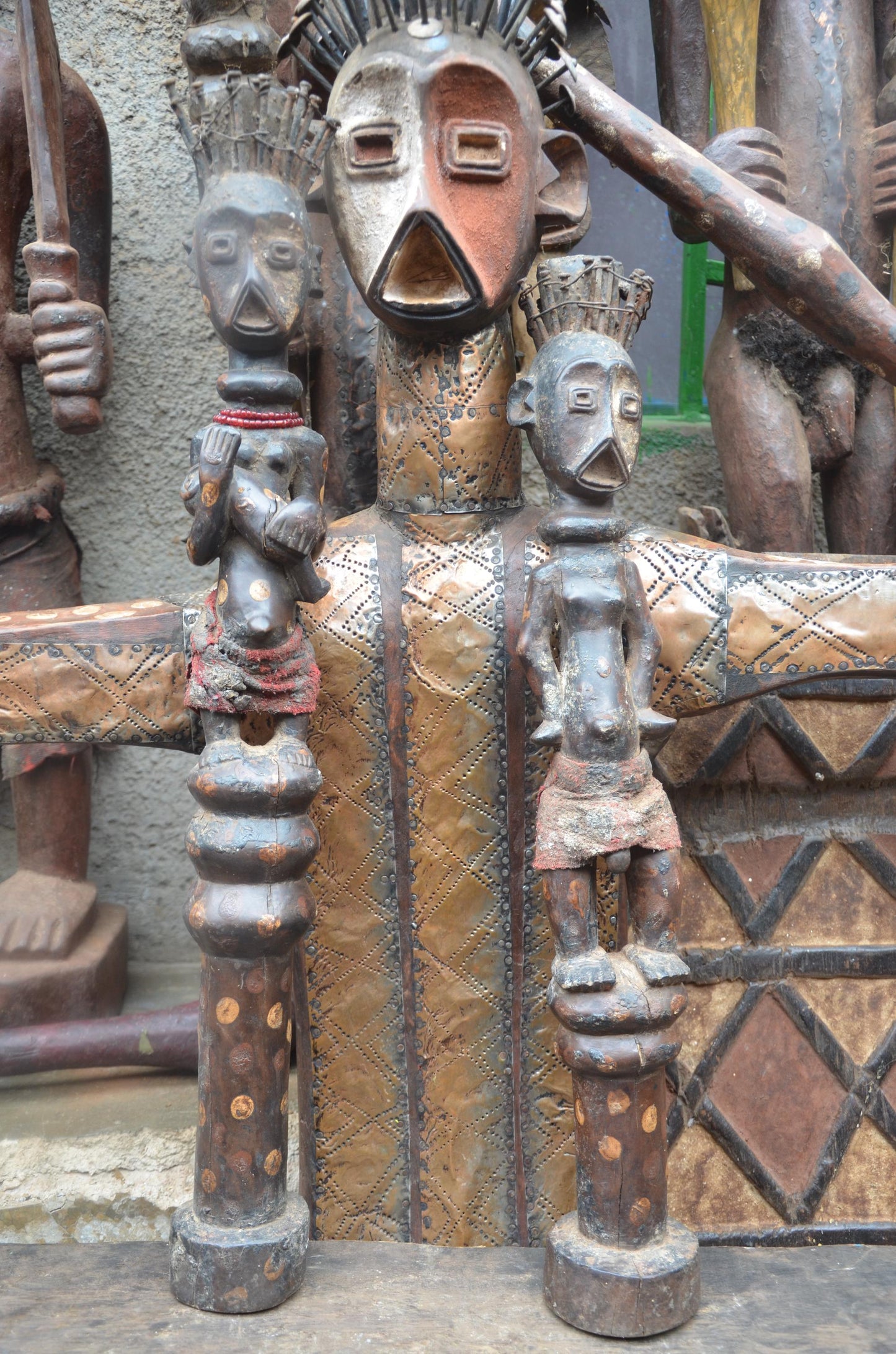 Kongo Nkisi Nkondi Couple Statues – Nailed Wood Power Figures – Tribal Art