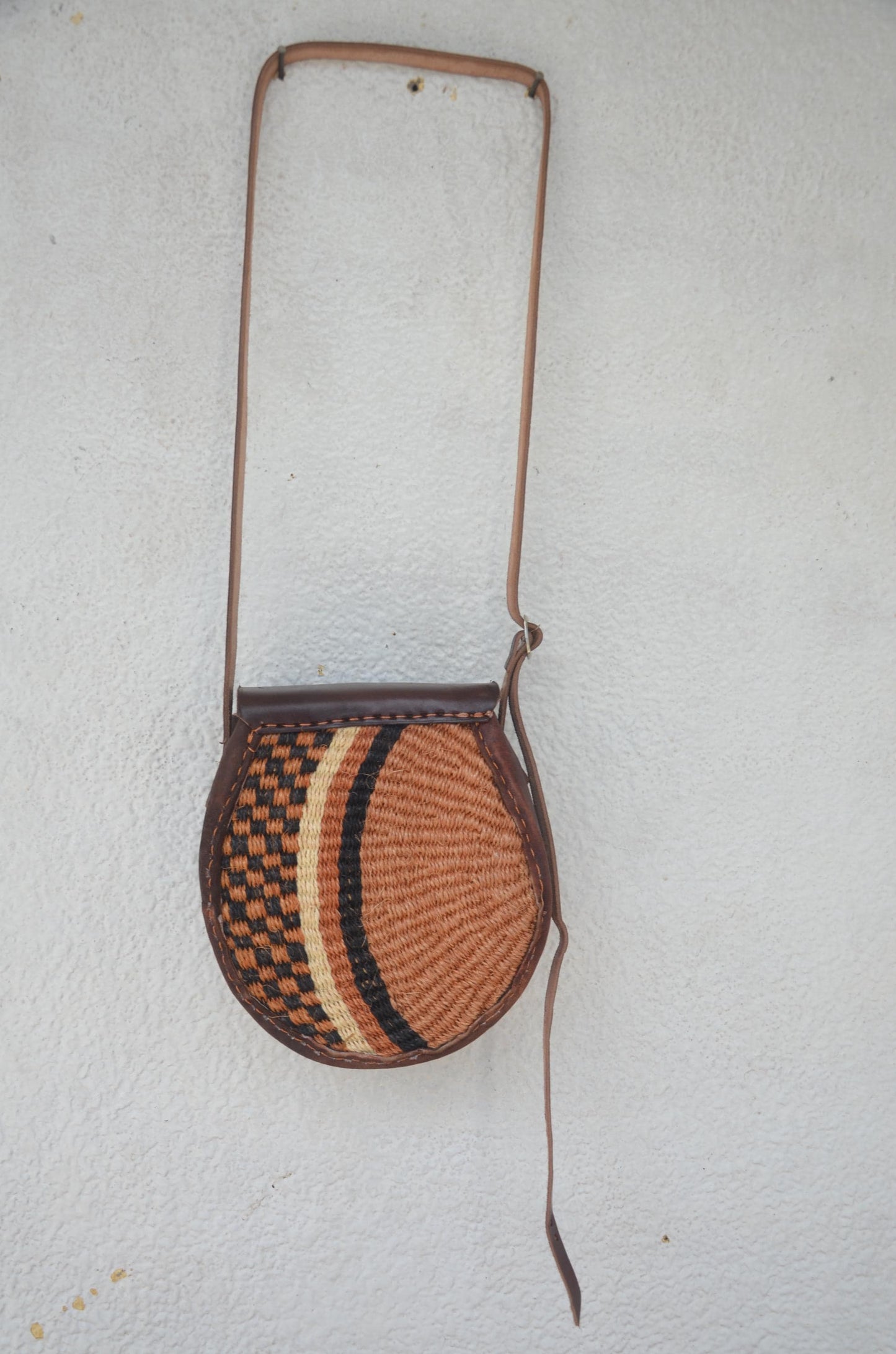 Handwoven Sisal Crossbody Bag | Artisan Boho Shoulder Bag | Leather-Trimmed Purse