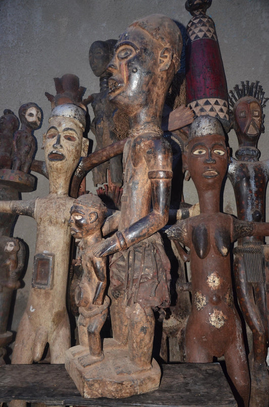 Large Kongo Power Statue – Hand-Carved Wood Multi-Figure Nkisi Art
