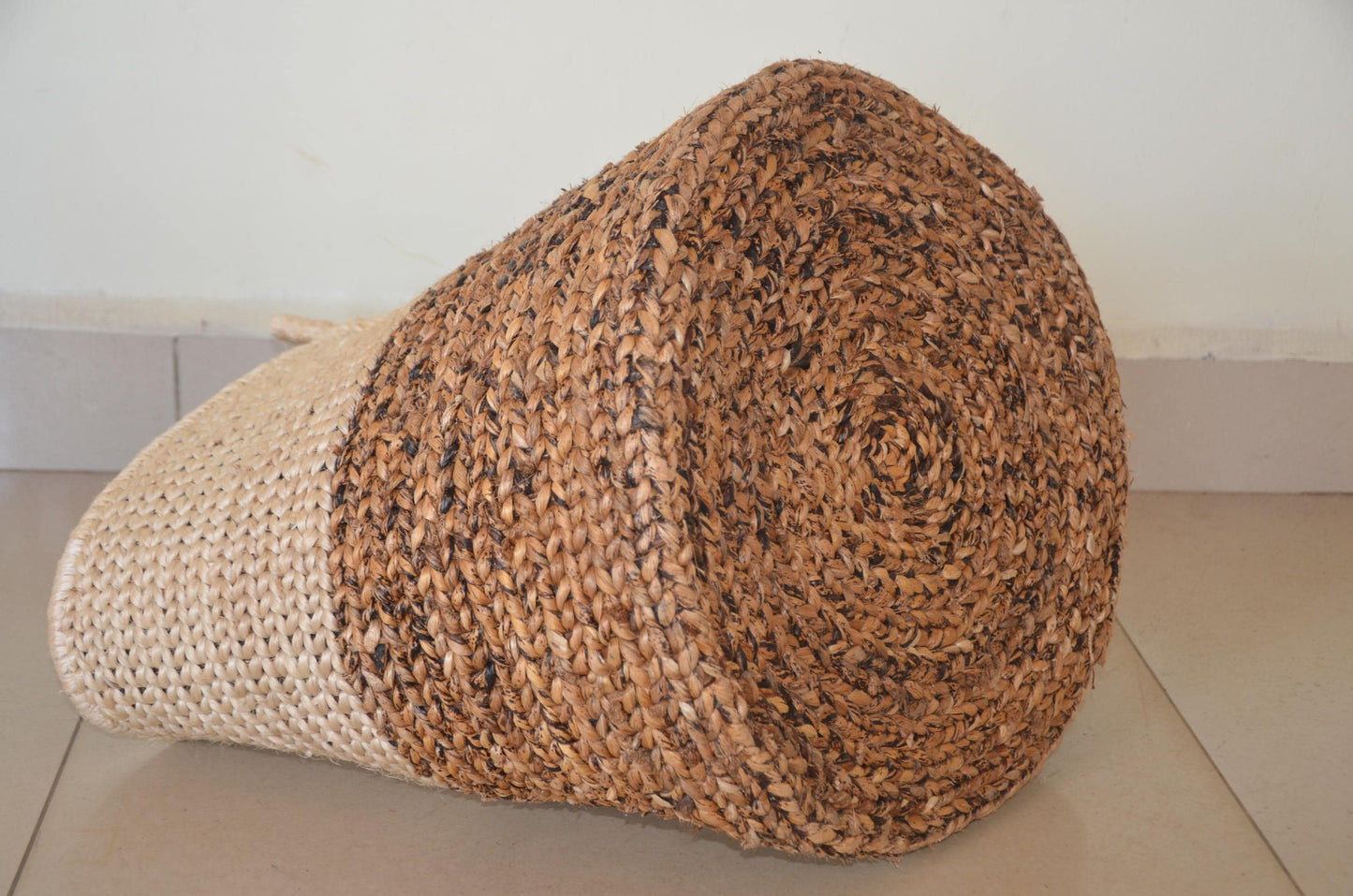 Hand-Woven Sisal Basket – Two-Tone Natural Fiber Storage Tote Organizer