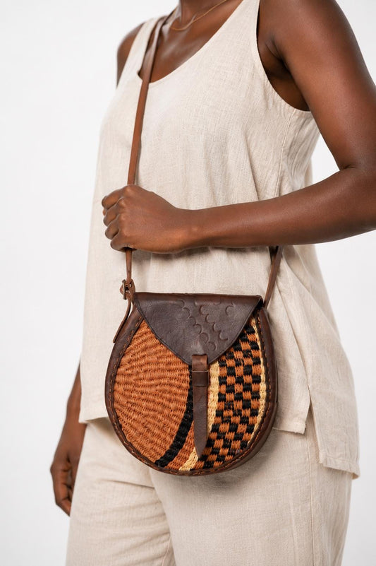 Handwoven Sisal Crossbody Bag | Artisan Boho Shoulder Bag | Leather-Trimmed Purse